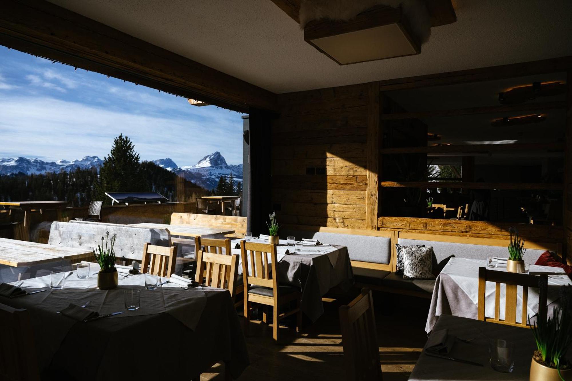 Alpine Hotel Gran Foda' San Vigilio Di Marebbe Zewnętrze zdjęcie