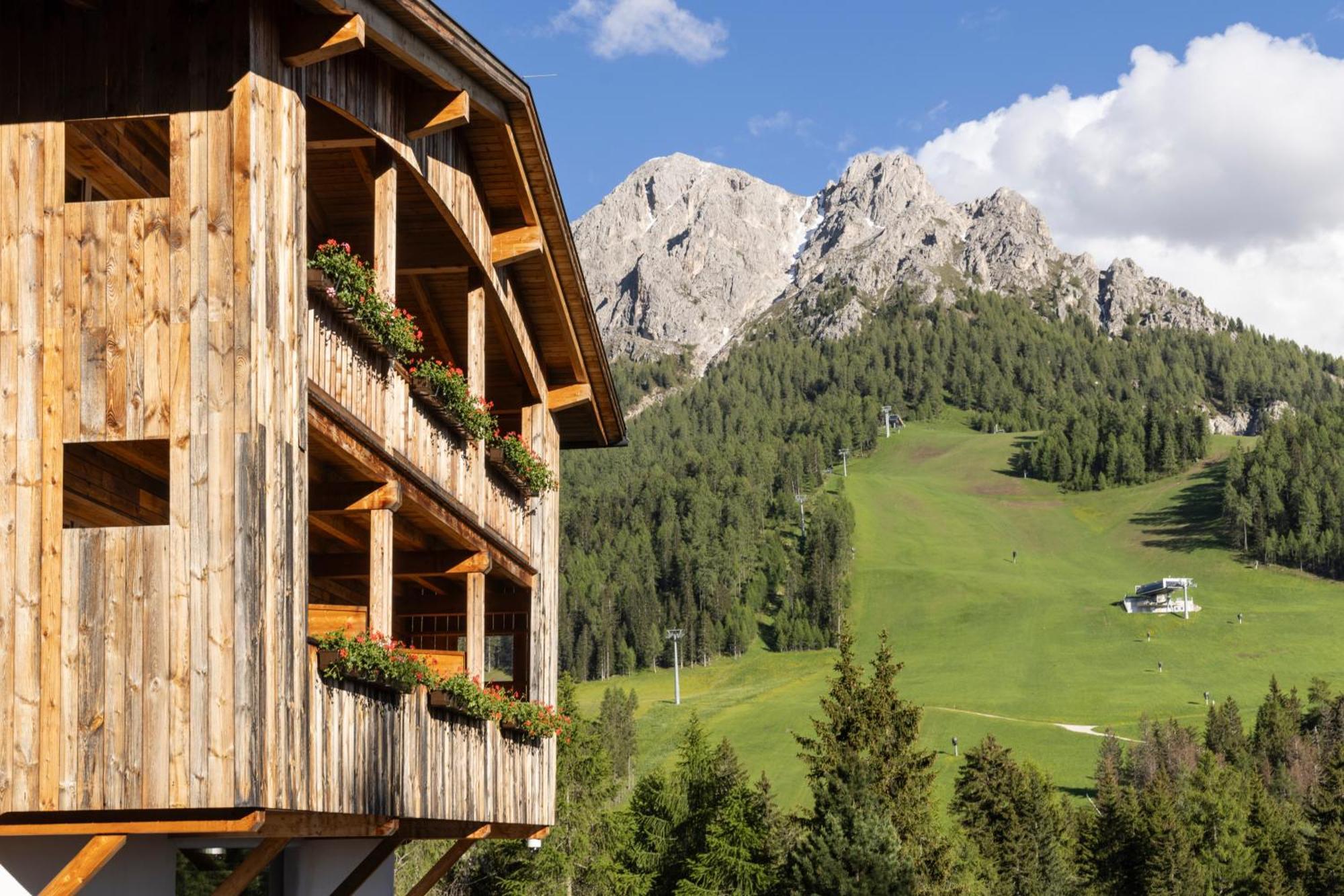 Alpine Hotel Gran Foda' San Vigilio Di Marebbe Zewnętrze zdjęcie