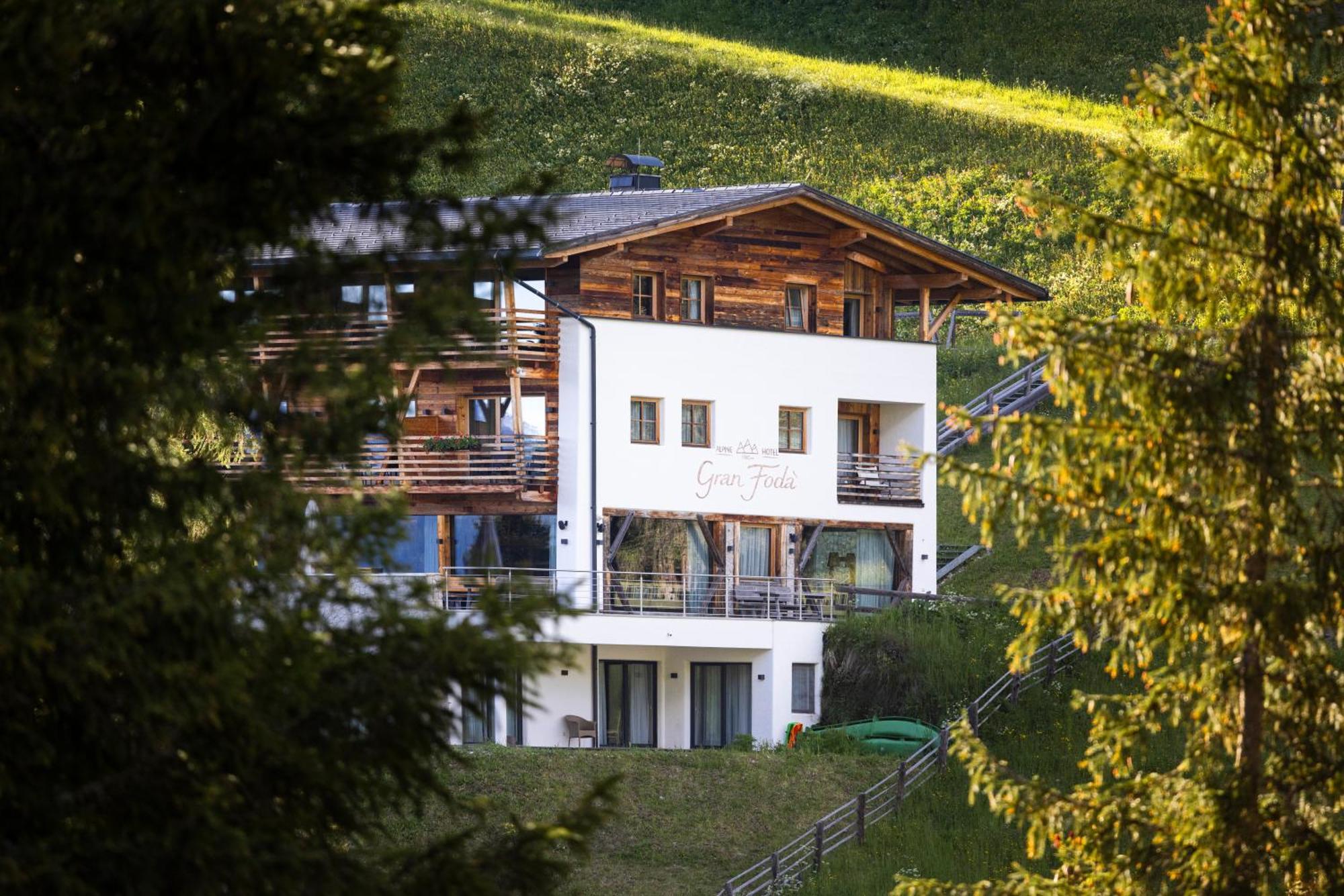 Alpine Hotel Gran Foda' San Vigilio Di Marebbe Zewnętrze zdjęcie