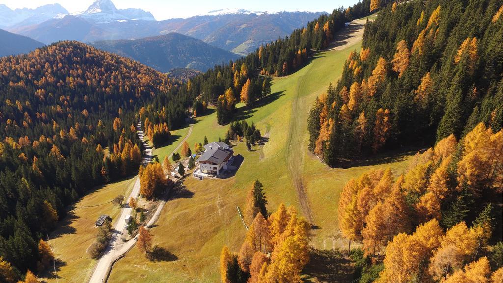 Alpine Hotel Gran Foda' San Vigilio Di Marebbe Zewnętrze zdjęcie